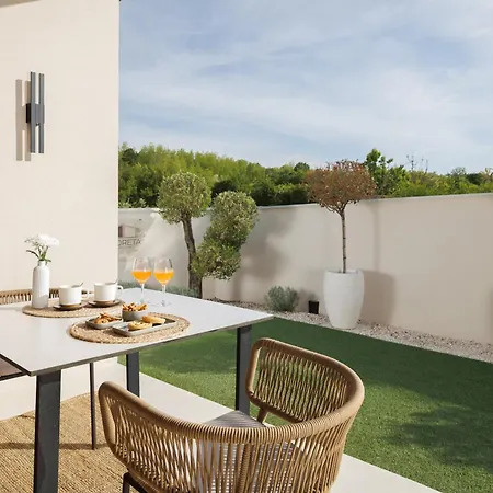 Amoreta - Luxury For Two * Ruzici (Sveta Nedelja)
